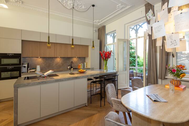 CCentre Light gf. apt. | 150m² | garden + view