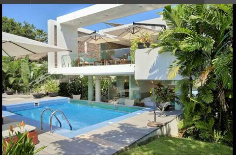 Casa Palmas