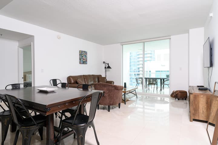 Spacious Penthouse In Brickell 3 Br, Free Parking - Miami, FL
