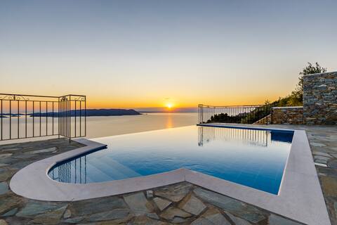 Villa Pounda-From sunrise to spectacular sunset.