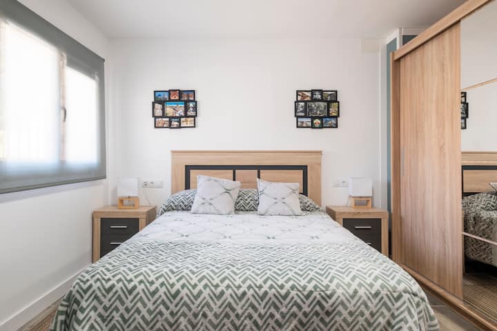 Palm Room. Acogedora Habitación Privada Con Baño. - Elche