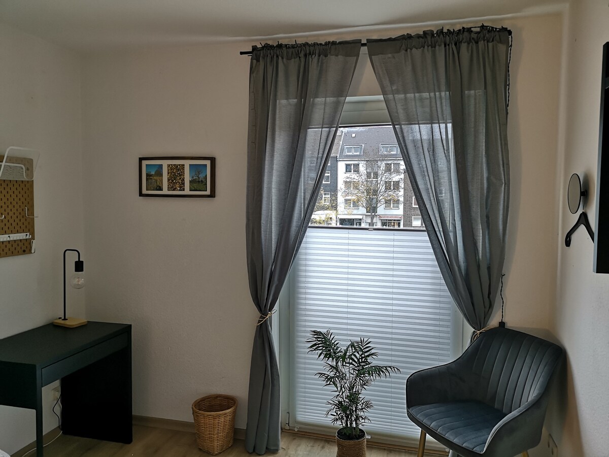 Privatzimmer in Düsseldorf Flats for Rent in Düsseldorf, Nordrhein