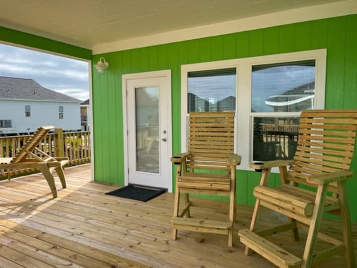 Beach house in Crystal Beach, 5 min walk to beach Houses for Rent in