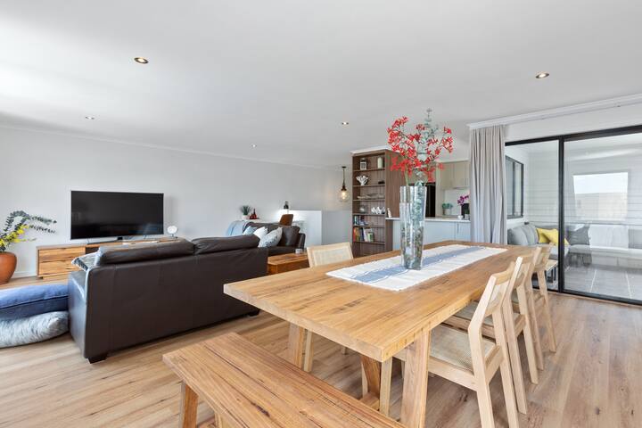 Pebble on Pascoe – Central apartment