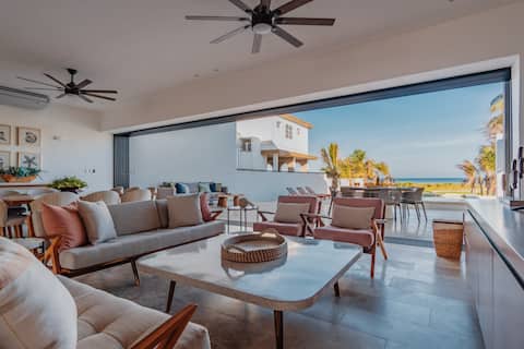 Luxurious Oceanfront Villa in Progreso