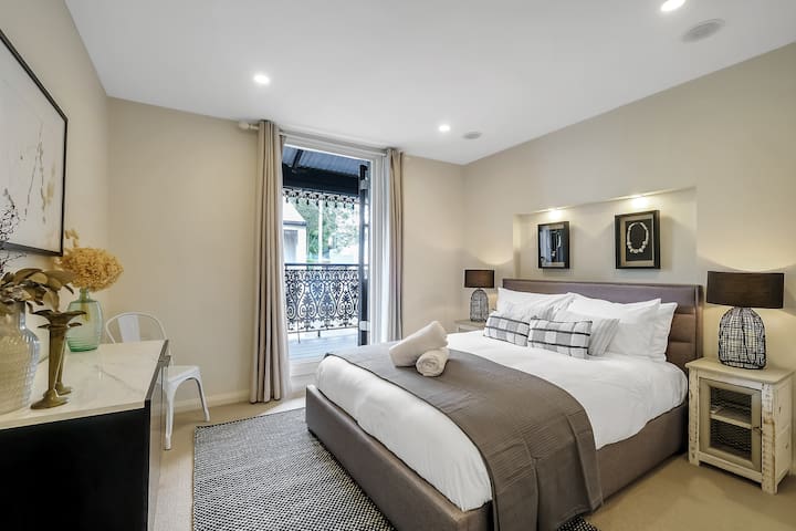 Taylor – Paddington