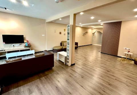 Ang Lee Holiday Home 2 Semporna Amway 4 Bedroom Home [Kitchen | 1.3km from Haiphong Pier]