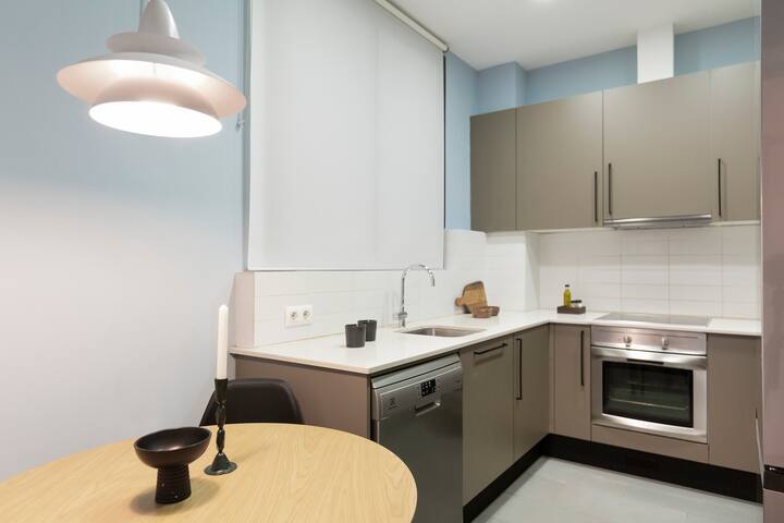 Señor Urgell | Apartment gallery image 3