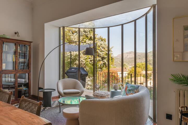 Modernist 6-bedroom home with pool in Soller gallery image 2