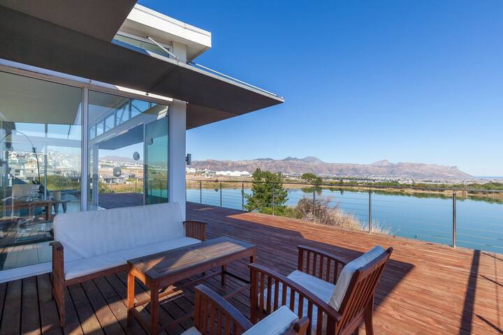 Glorious views, amazing sunsets! gallery image 4