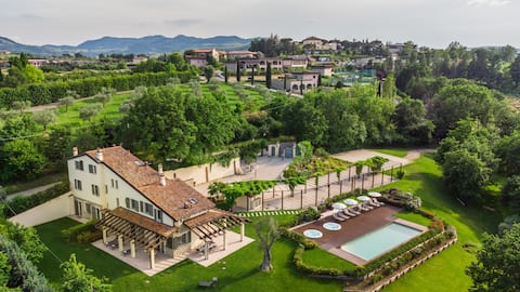 Villa Pergola 8, Emma Villas