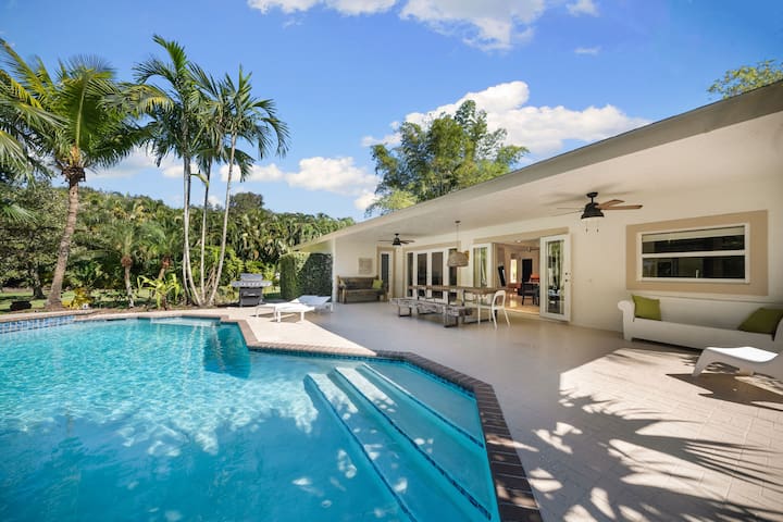 Your Sanctuary awaits you with Heated Pool gallery image 3