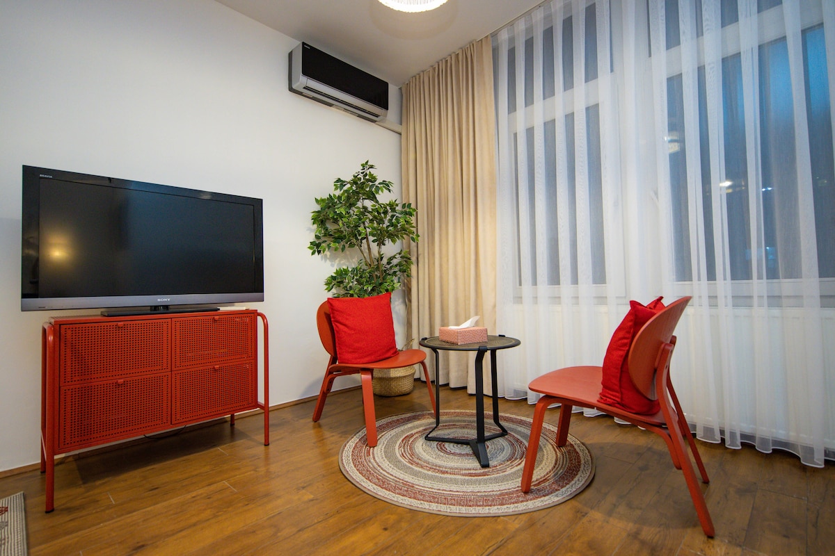 Dhomë komode dhe elegante me banjo private, afër qendrës – Prishtina photo 2