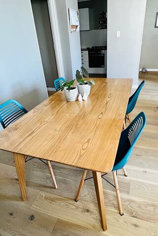 Spacious 2-bedroom apartment with view gallery image 2