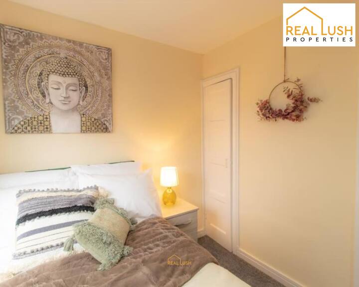 Საძინებელი Real Lush Properties Short Lets & Serviced განსახლების