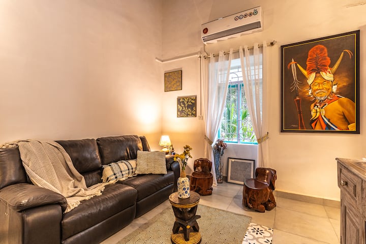 Living room image 1