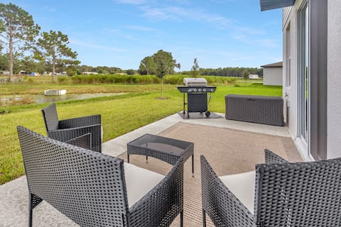New Cozy & Modern home, Only 20 mins from Tampa