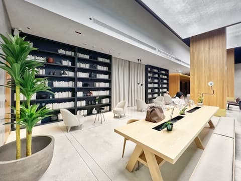 Top performing Airbnb: Luxury Studio near Burj Khalifa in Business Bay in Business Bay