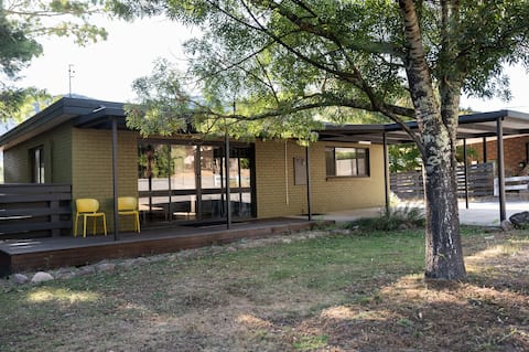 Comfortable, clean and central!