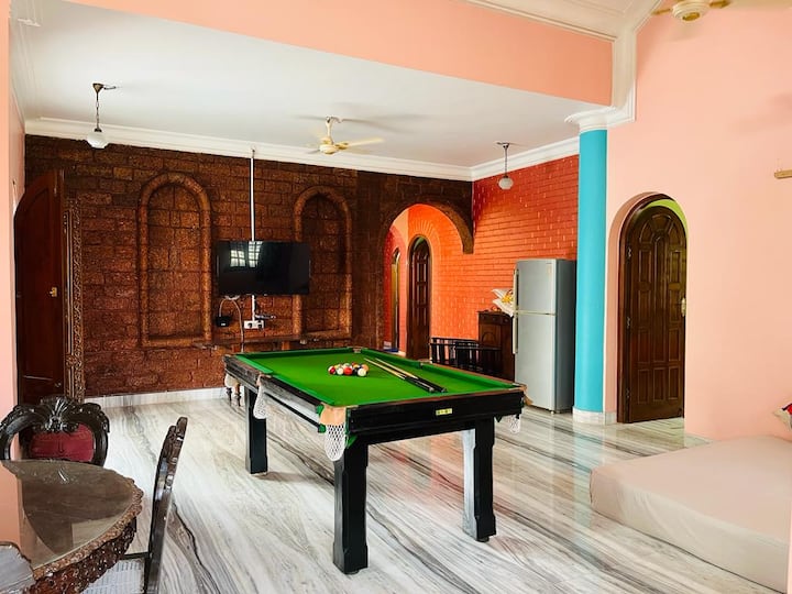 Living room image 1