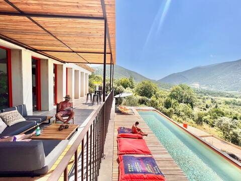 Design Villa Mont Ventoux with swimming pool  and charging station