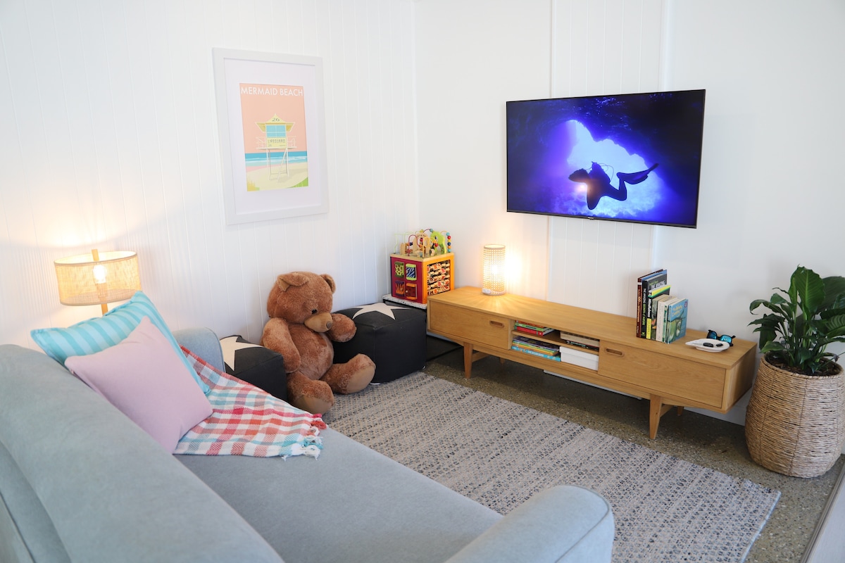 Successful Airbnb property: Mermaid Beach Retreat in Mermaid Beach