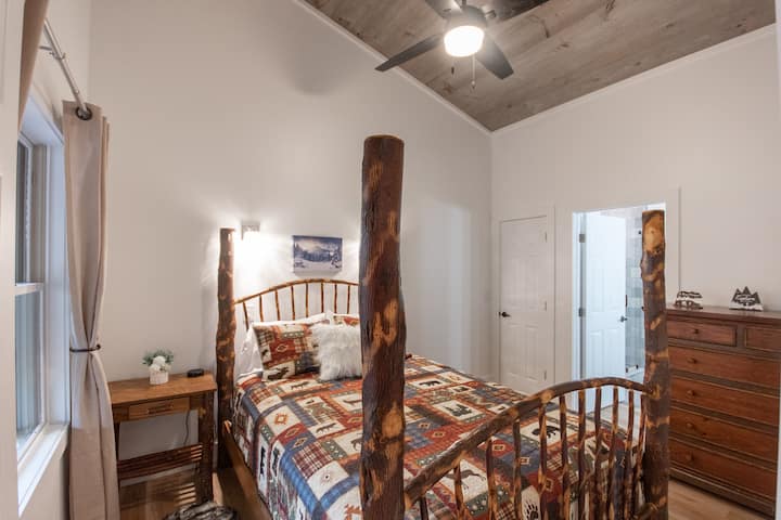 Cama Queen en el dormitorio 1