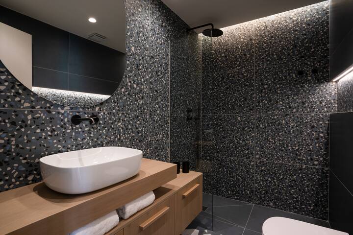 Syntagma residence with private heated jacuzzi gallery image 5