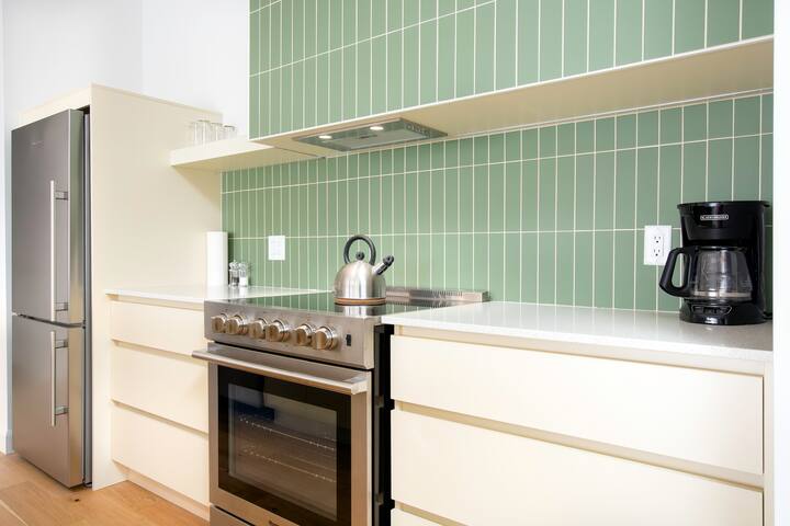 SF601 – Lofts St-François – Par Les Lofts Vieux-QC gallery image 2