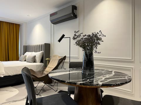 Indulge yourself with hotel class amenities