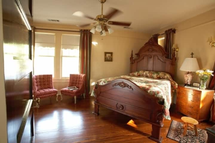 Daisy Room furnishings are antiques from England.