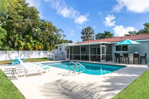 Luxury Villa Heated Pool near Beach & Casino