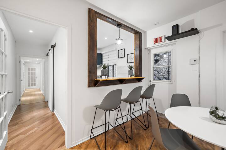 Large 5-Bedroom St-Denis street Montreal Sleeps 13 gallery image 5