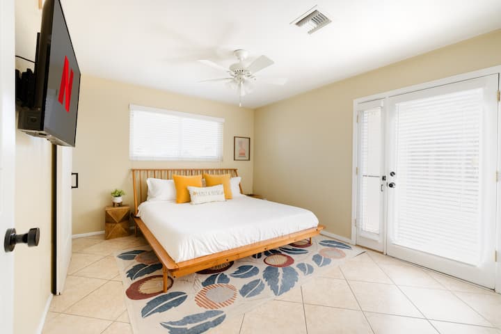 Chumba kikuu cha kulala #2. Kitanda aina ya King.