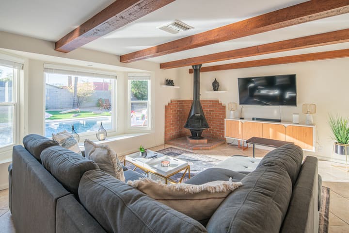 Kwa sababu ya hatari ya moto wa moja kwa moja au cheche ambazo zinaweza kulazimisha nyumba ambayo wamiliki wamechagua kufanya meko isiweze kutumika. Ikiwa ungependa kuwa na moto tafadhali tumia shimo la nje la moto.