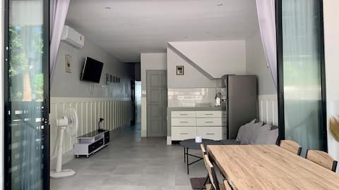 Island House Rentals 25