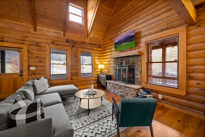 Creekside Cabin Great Smoky Mountains Hot Tub Wifi - Townsend, TN