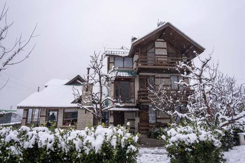 Maple @Lost in the Alps 3BR staycation in Manali