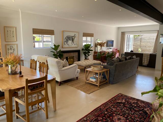 Warm and spacious 4 bedroom family home