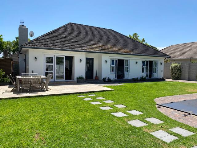 Warm and spacious 4 bedroom family home gallery image 5