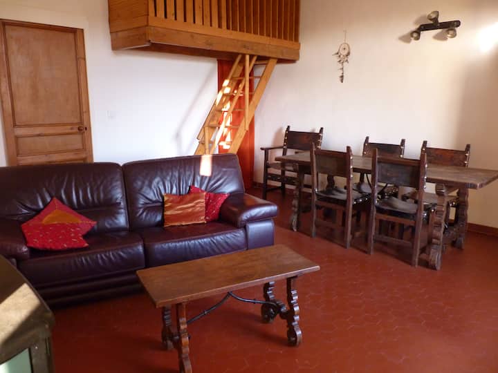 Appartement Spacieux Et Calme En Provence Verte - La Verdiere