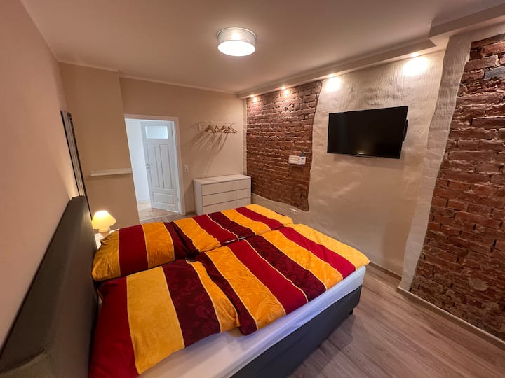 Great apartment, center, with garden, on the bike path