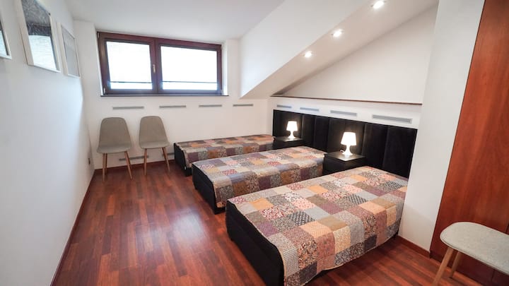 საძინებელი 1