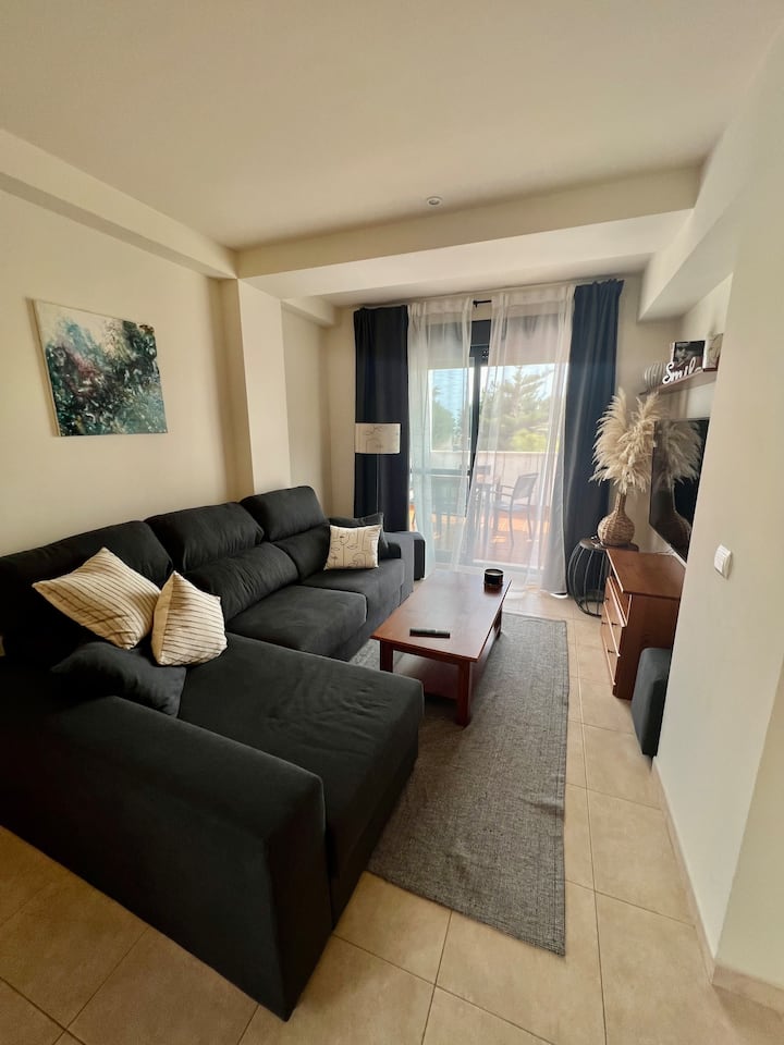 Beautiful 2-bedroom Home Close To The Beach - Vera
