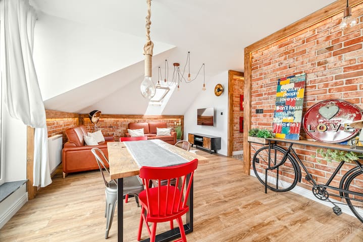 QFour managed Airbnb listing 2