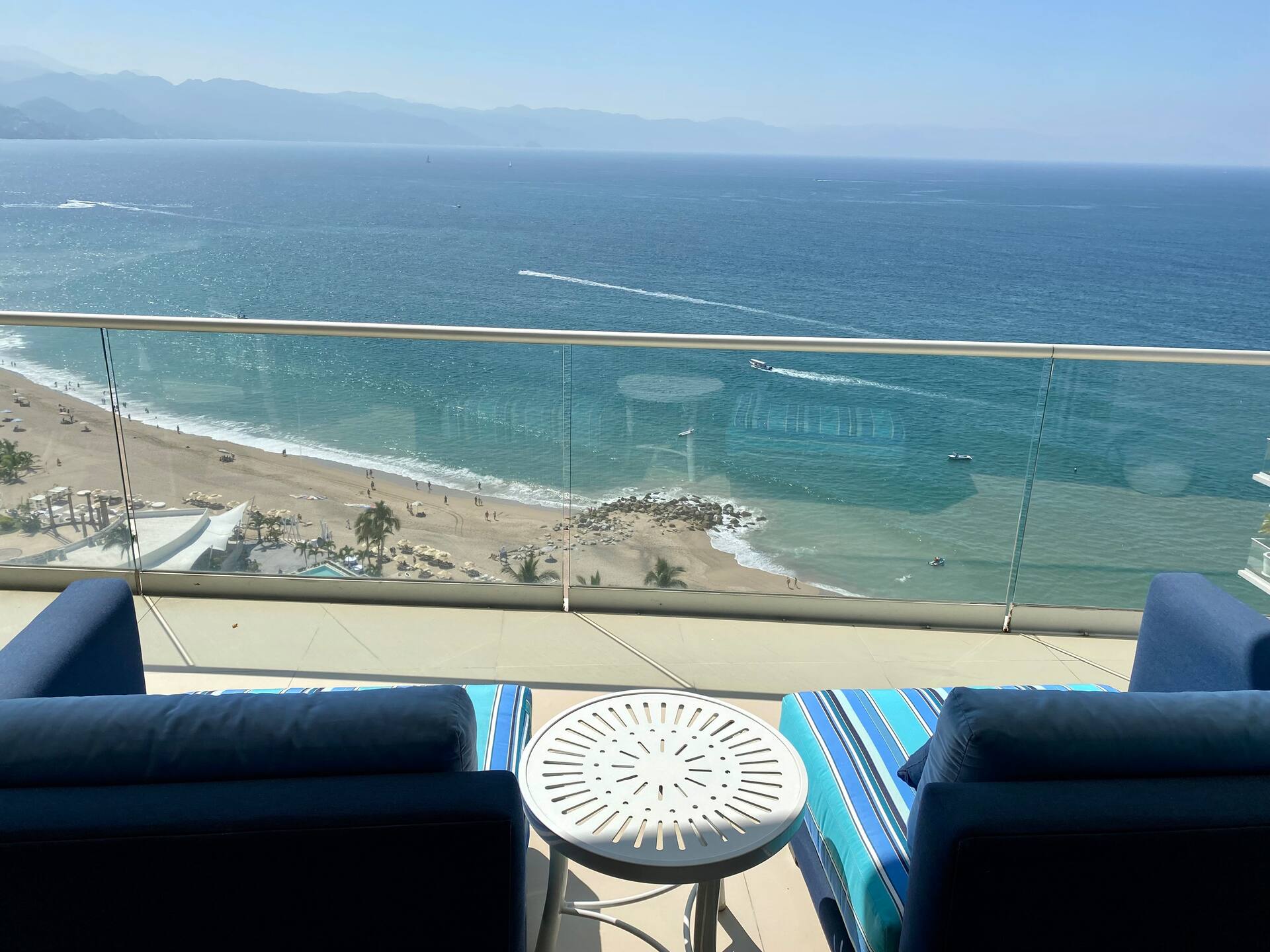 Beachfront Condo at Re-known Icon Vallarta — zdjęcie 4