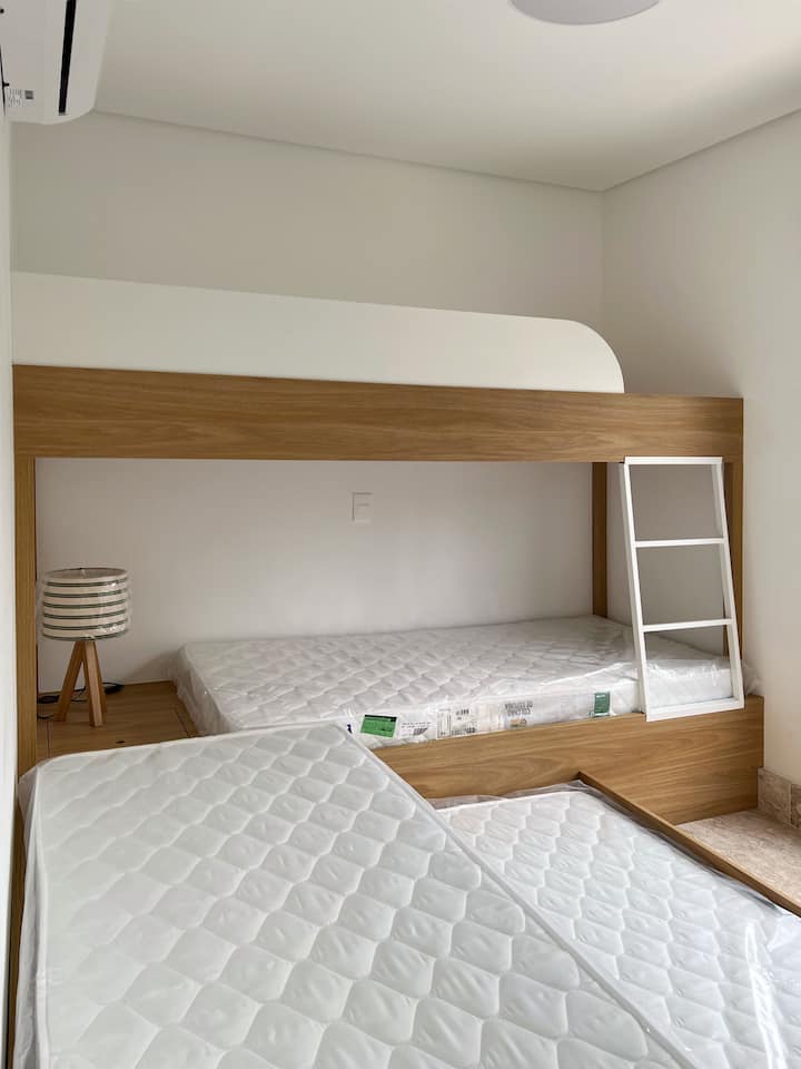 Habitación con 4 camas