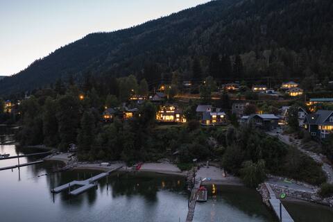 Hidden Half-mile Lake House