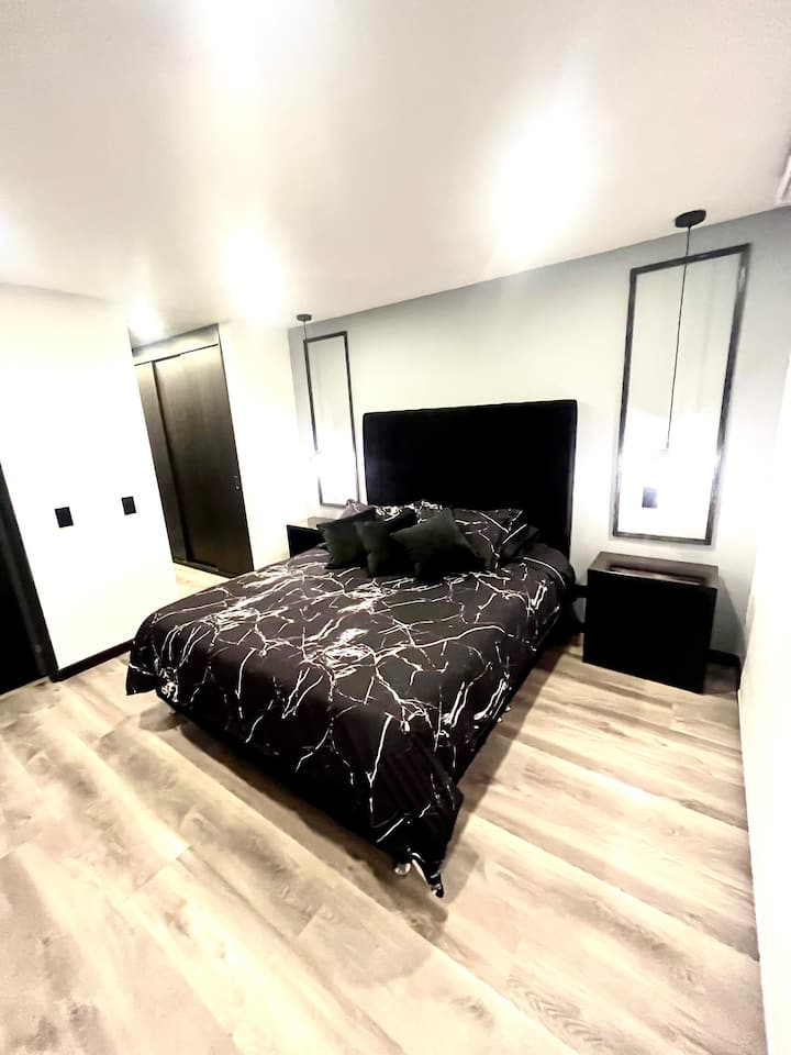 Главна спалня със съблекалня 