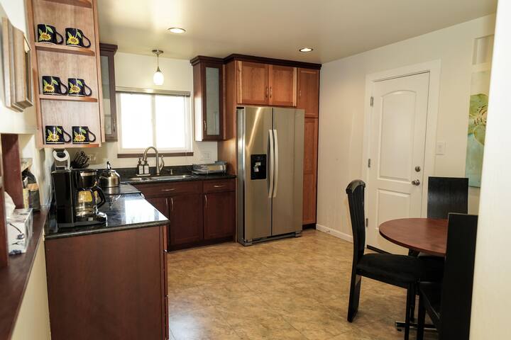 Charming & Cozy 6B/4B near Cambrian Park gallery image 5